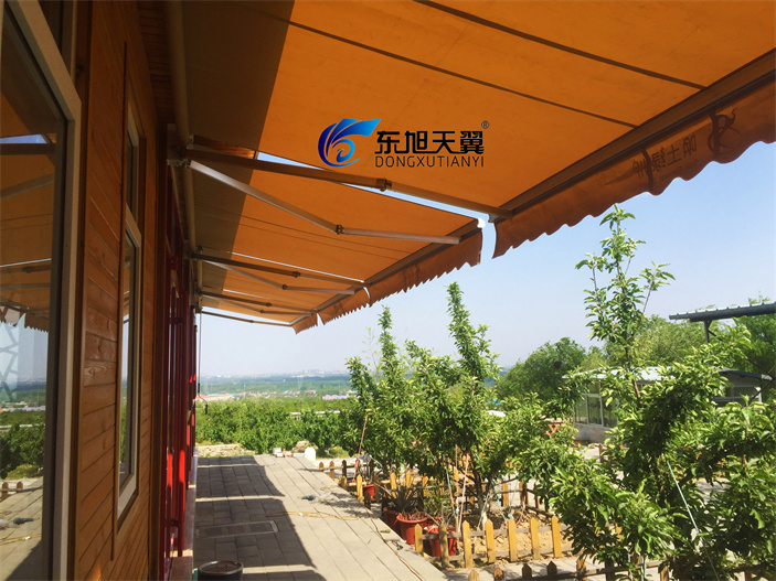 曲臂遮阳篷-12手动经济型